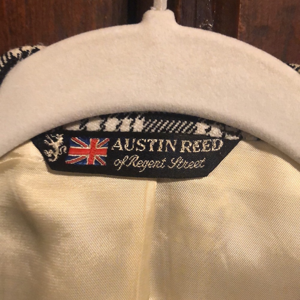Austin Reed plaid blazer - Picture 2 of 7